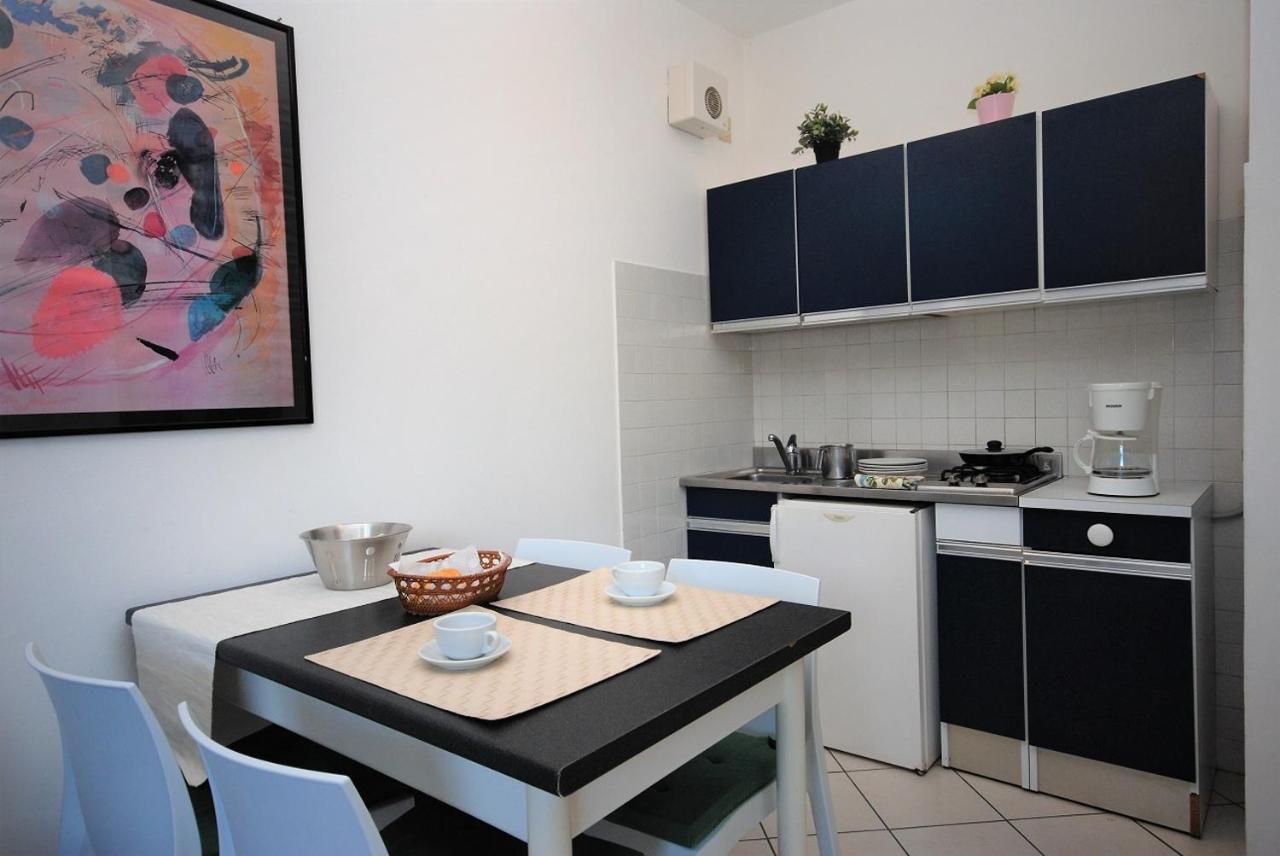 Residenza Rubin Apartment Линяно Сабиадоро Екстериор снимка