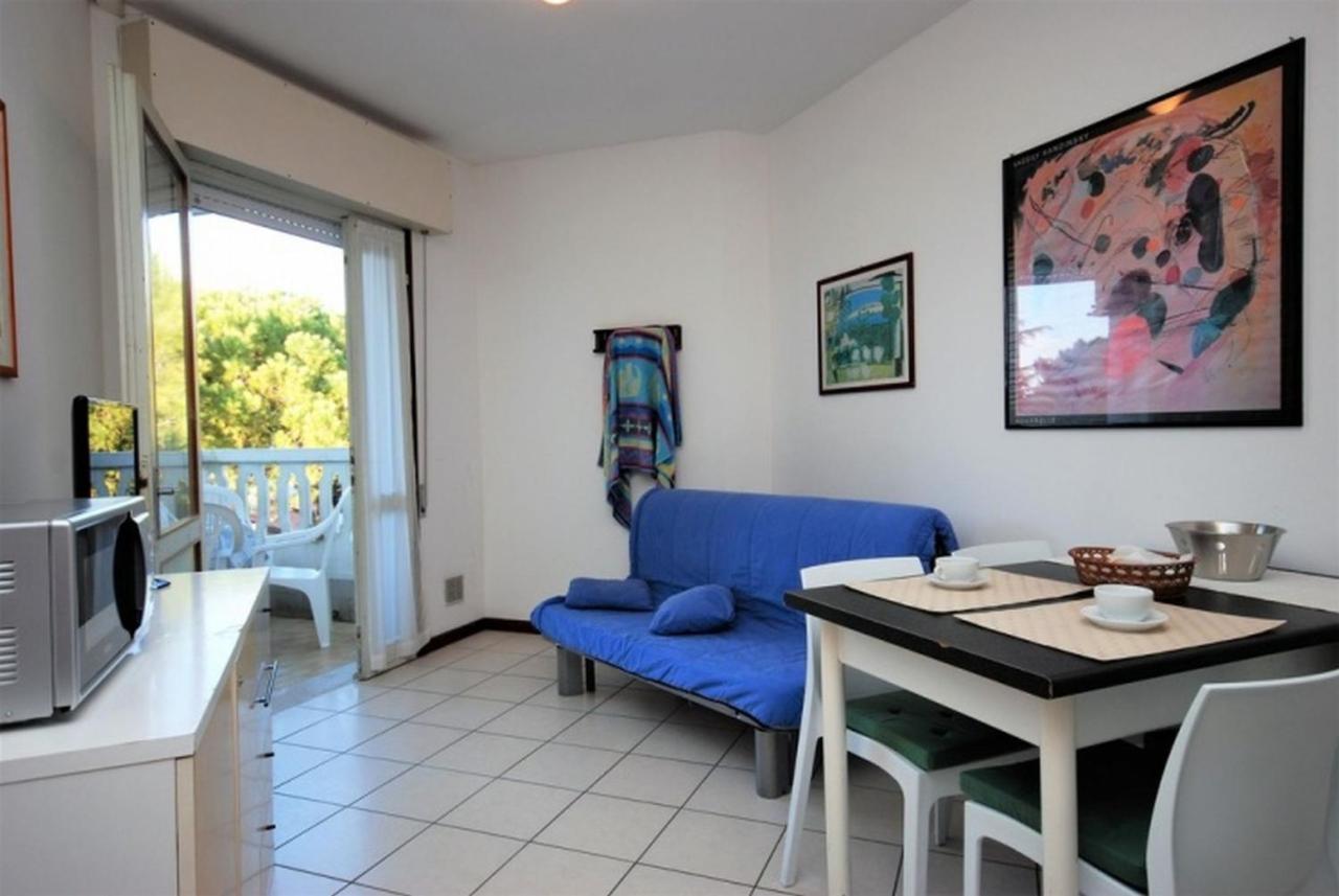 Residenza Rubin Apartment Линяно Сабиадоро Екстериор снимка