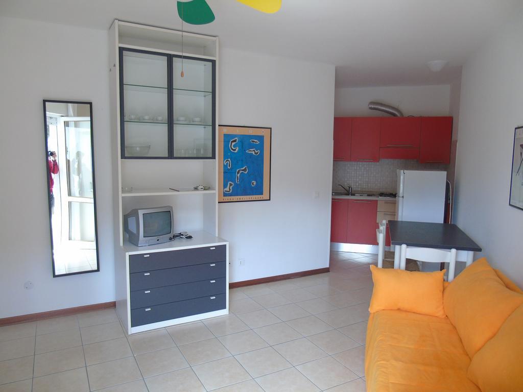 Residenza Rubin Apartment Линяно Сабиадоро Екстериор снимка