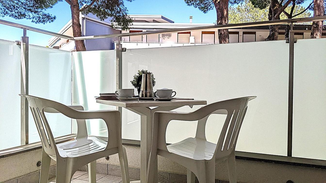 Residenza Rubin Apartment Линяно Сабиадоро Екстериор снимка